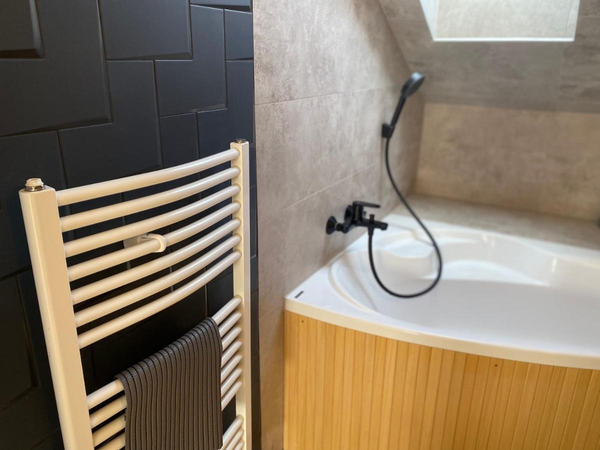 Sunrise 2 Apartment Hajdúszoboszló المظهر الخارجي الصورة